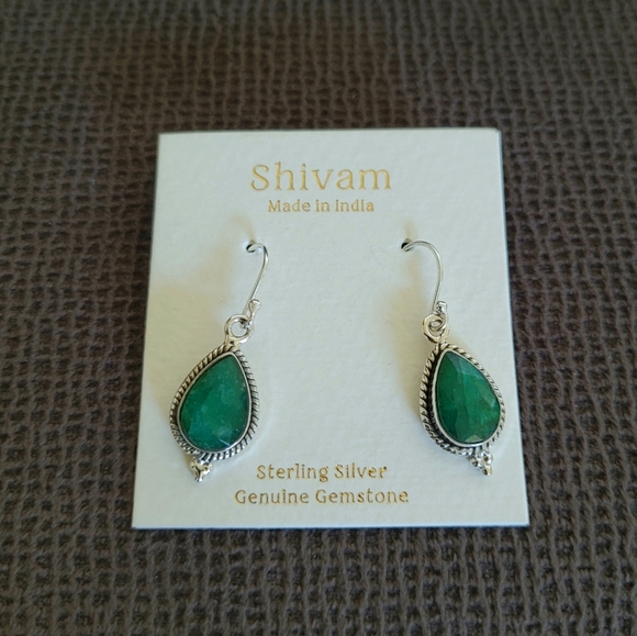 ✨️HP✨️ Shivam Beryl Emerald💚 Teardrop💧Earrings - Picture 15 of 16